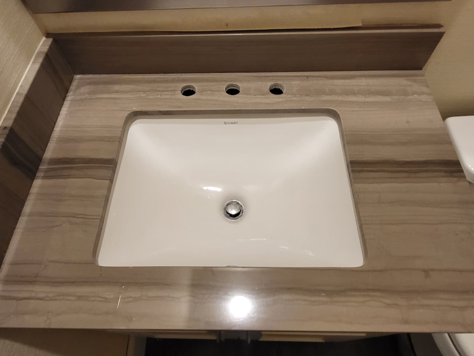 marble polishing on limestone countertop in dallas tx